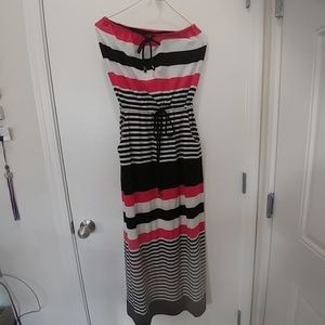 Maxi dress - stripped and strapless